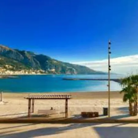 Apartment Le Palmero Centre Ville, Plage, Clime Menton